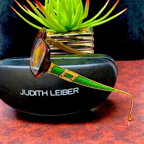 Judith Lieber Handmade in Italy Stunning Crystal Butterfly Sunglasses Judith Leiber | Accessories | Judith Leiber Sunglasses  main image 4